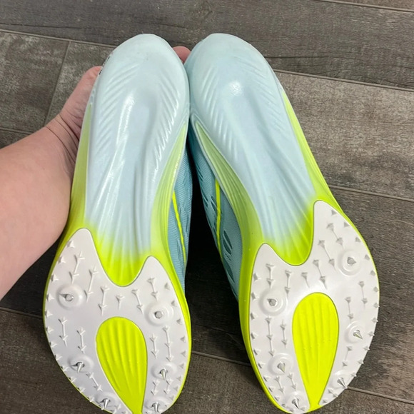 NEW Brooks ELMN8 7 Running Cleats - Picture 10 of 12